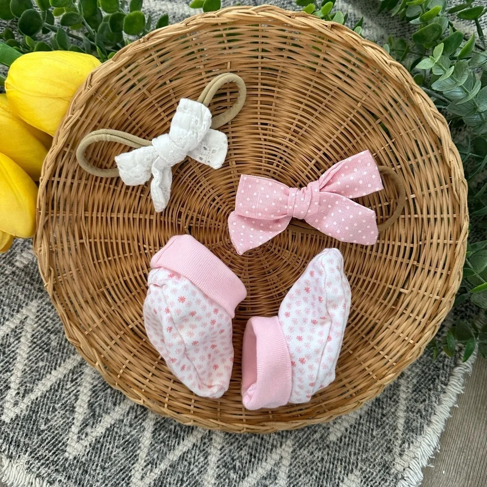 Carter’s 3 month baby girl booties & two matching girly hairpieces